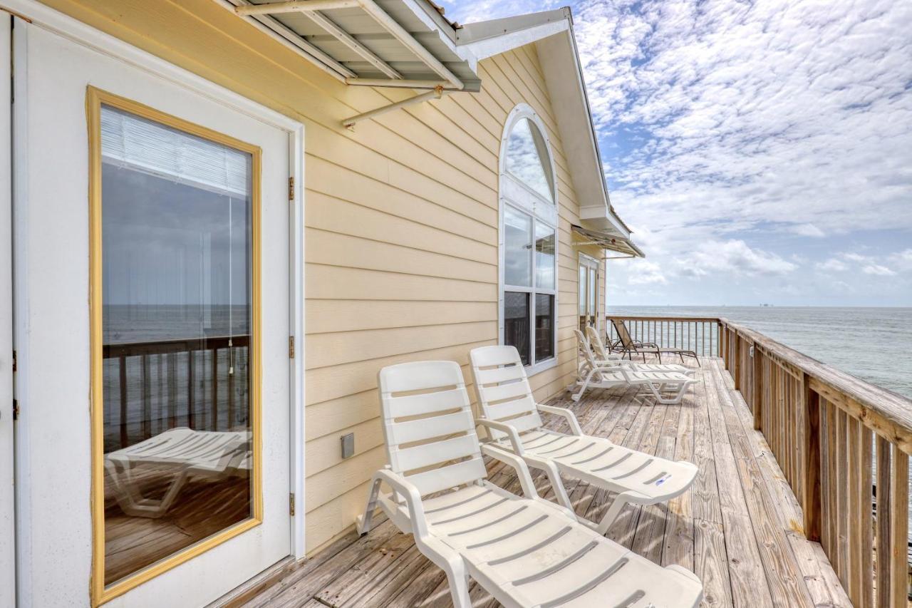 Villa Delphinus - Beachfront! And Pet Friendly! Feel The Ocean Breezed And Hear The Waves Lapping Right At Your Doorstep! Home Dauphin Island Extérieur photo
