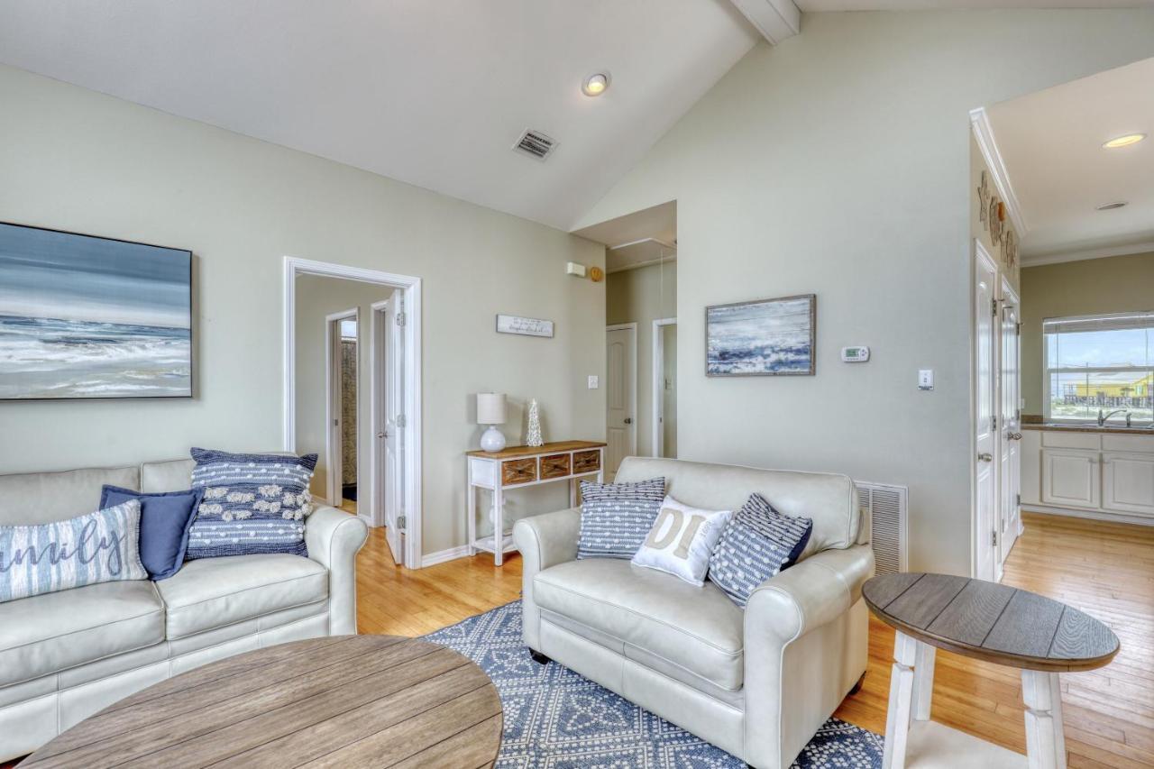 Villa Delphinus - Beachfront! And Pet Friendly! Feel The Ocean Breezed And Hear The Waves Lapping Right At Your Doorstep! Home Dauphin Island Extérieur photo